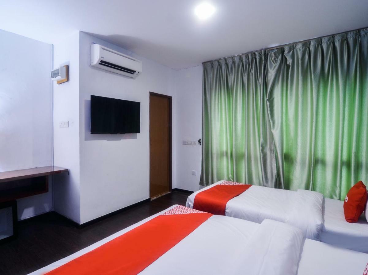 Oyo 1119 Memoire Express Hotel Kuching Zewnętrze zdjęcie
