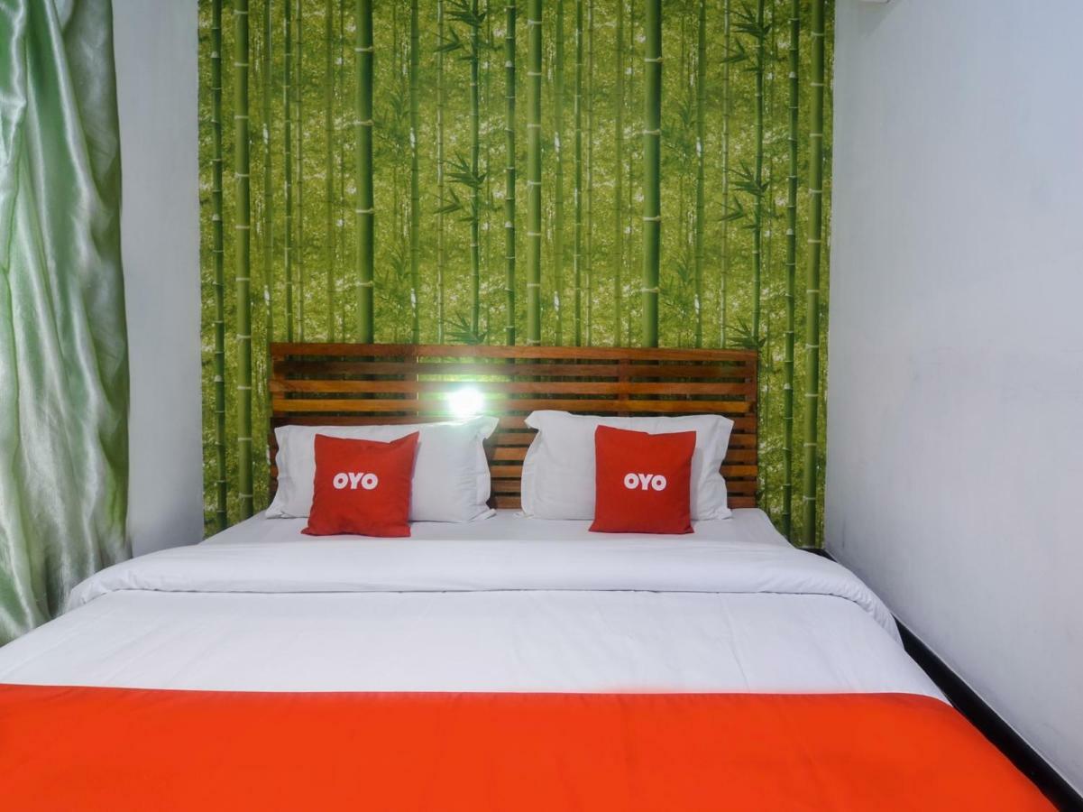 Oyo 1119 Memoire Express Hotel Kuching Zewnętrze zdjęcie